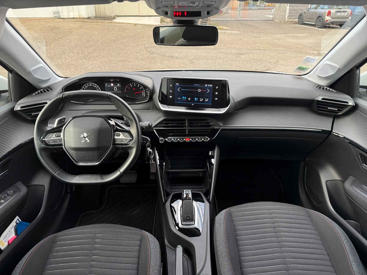 Peugeot 208 II 5 Portes 1.2 PureTech EAT8 S&S 100 cv, Suivi COMPLET
