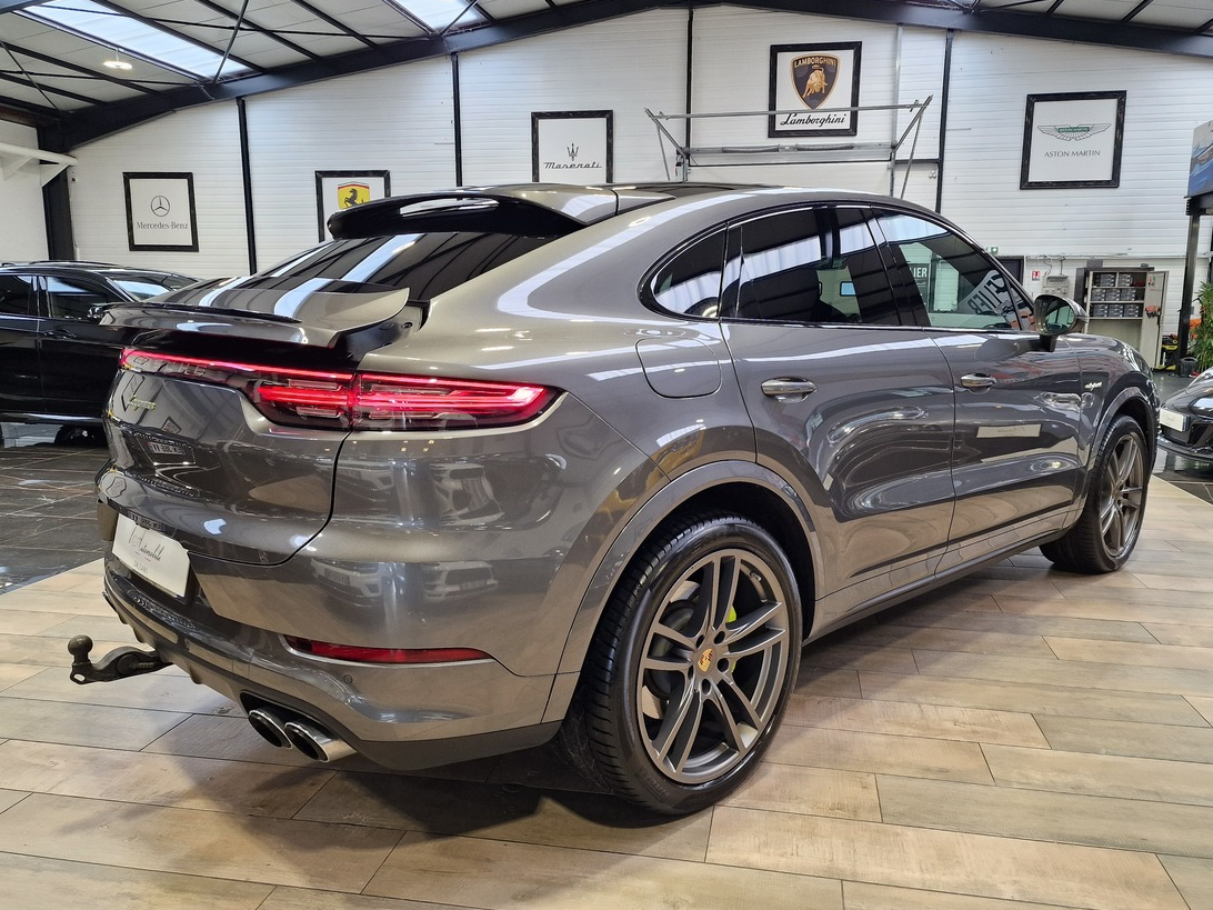 Porsche Cayenne Coupé III 3.0 V6 462 HYBRID