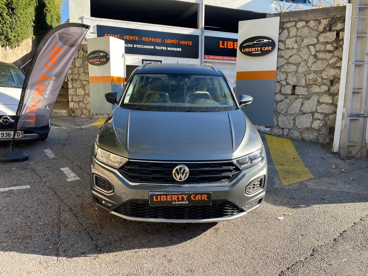 Volkswagen T-Roc 1.5 TSI 150 CV / Virtual Cockpit / Finition Carat / Grand écran/ CarPlay /DSG7