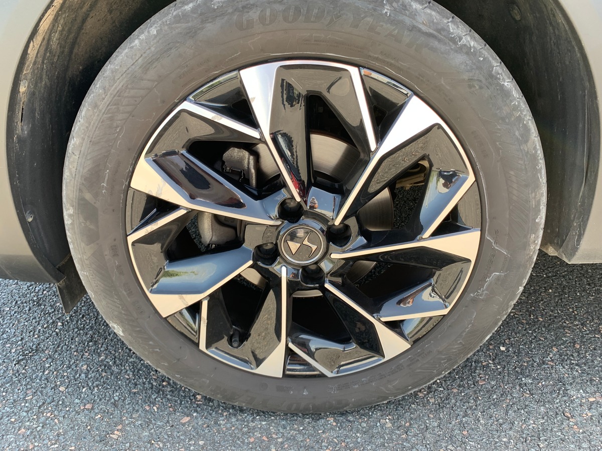 DS DS 3 130 | Crossback | Opéra | Caméra recul | GPS | Siéges chauffants | Avertisseur angles morts