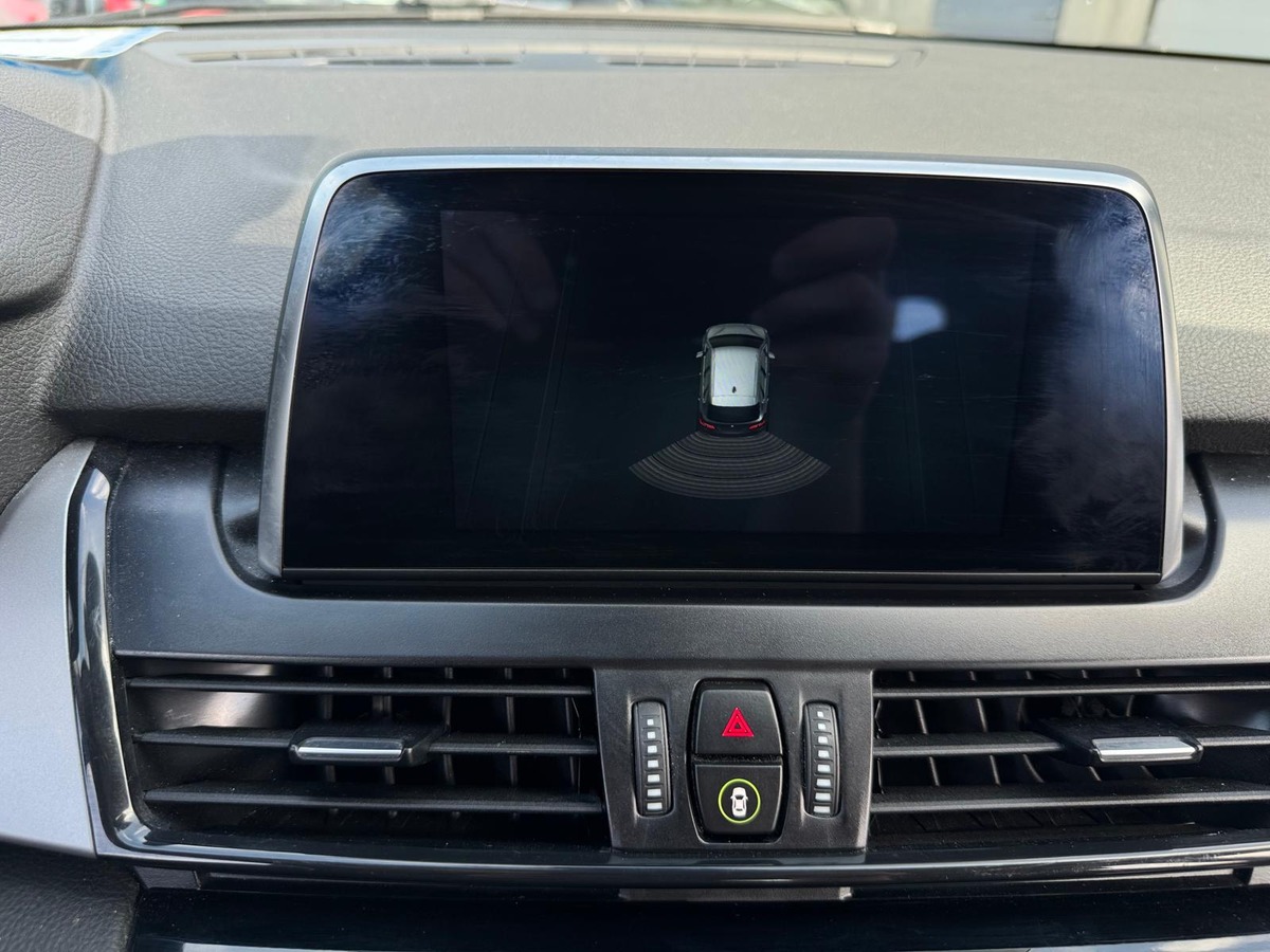 Bmw Série 2 Active tourer 225 xeA Lounge BVA