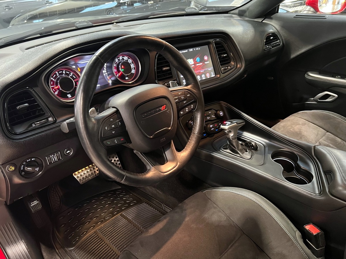 Dodge Challenger V8 HEMI 5.7 371  R/T PLUS TO