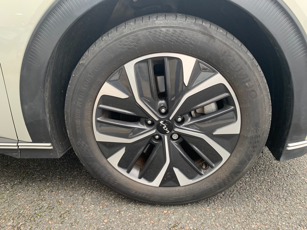 Kia EV6 229 | Active | Caméra recul | Démarrage sans clé | Radar arriére | Régulateur adaptatif