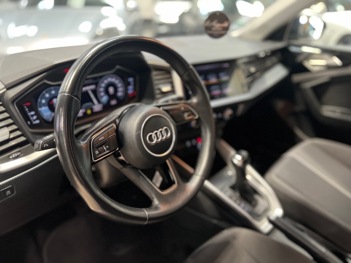 Audi A1 SPORTBACK 30 TFSi 116 CH DESIGN S-TRONIC7 