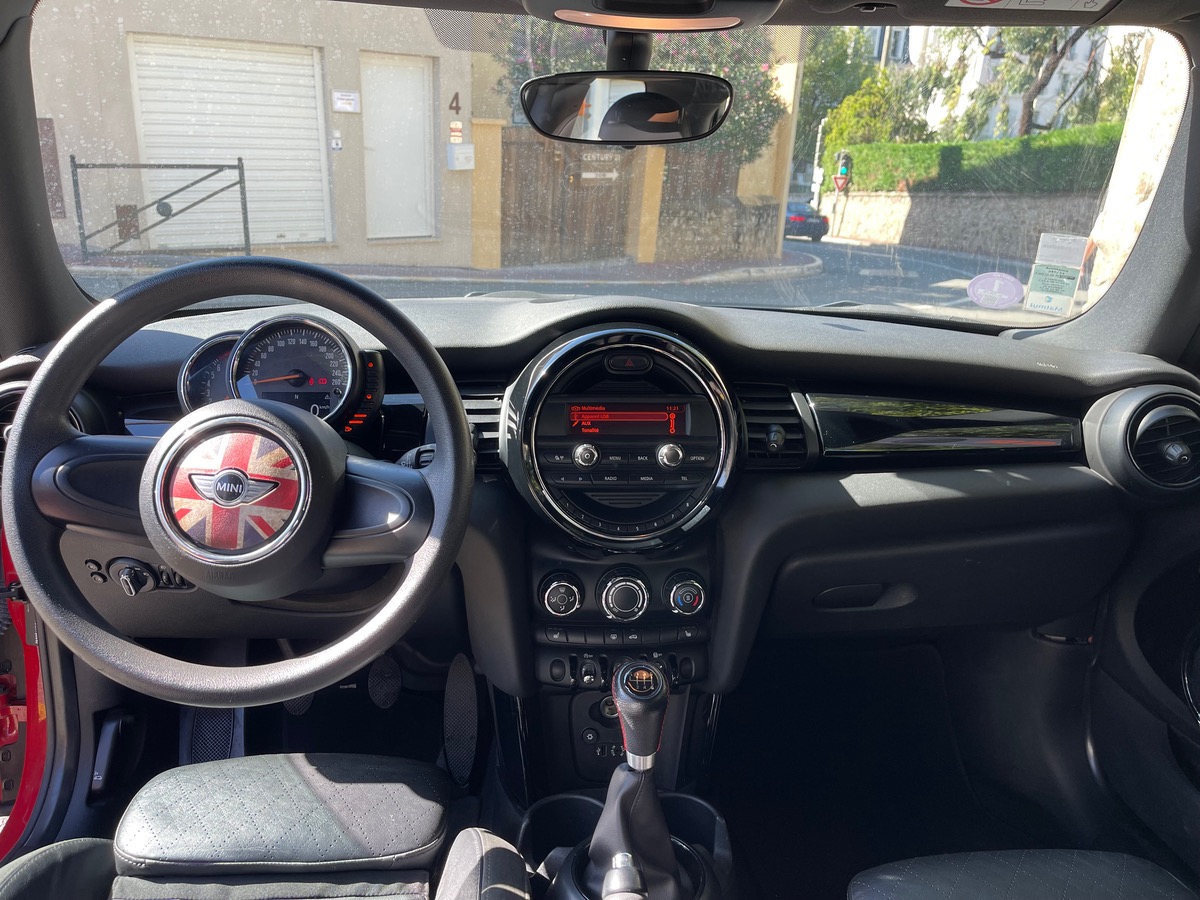 Mini Mini Cooper 1.5 i 136 CV / Jantes Noires / Km Réel / Finition Chilli