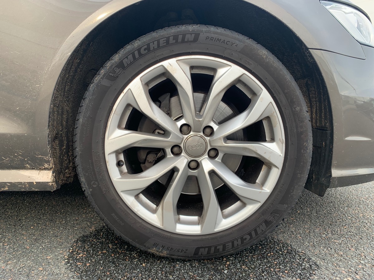 Audi A6 Limousine 190 ch | AMBITION LUXE | GPS | Caméra Recul | Système d'accès, démarrage sans clé