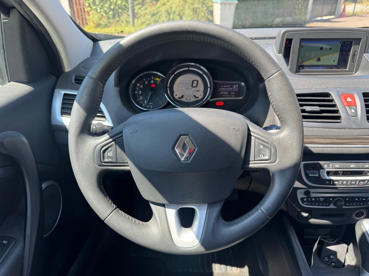 RENAULT Megane 3 2.0 i 16V CVT-BVA 140 Privilège - boite automatique - Garantie