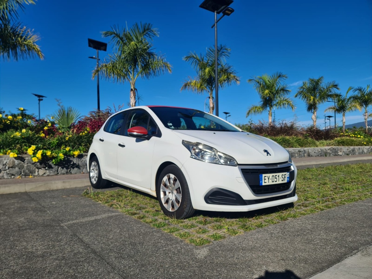 Peugeot 208 BLUE HDI