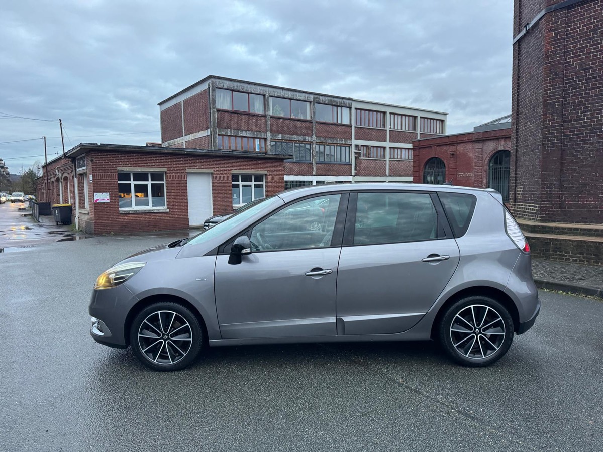 RENAULT Scenic 1.5 dCI 110cv Bose - Garantie