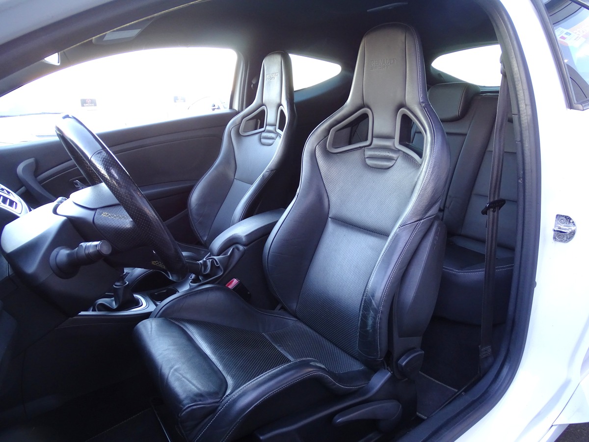 RENAULT Megane Coupé III (D95) 2.0T 265ch RS TROPHY