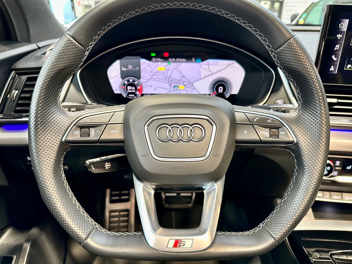 Audi Q5 II (2) 2.0 204 Quattro S Line Options++ n