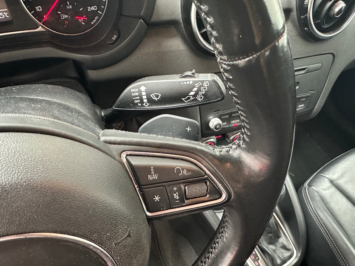 Audi A1 1.4 TFSI 122 AMBITION LUXE S TRONIC