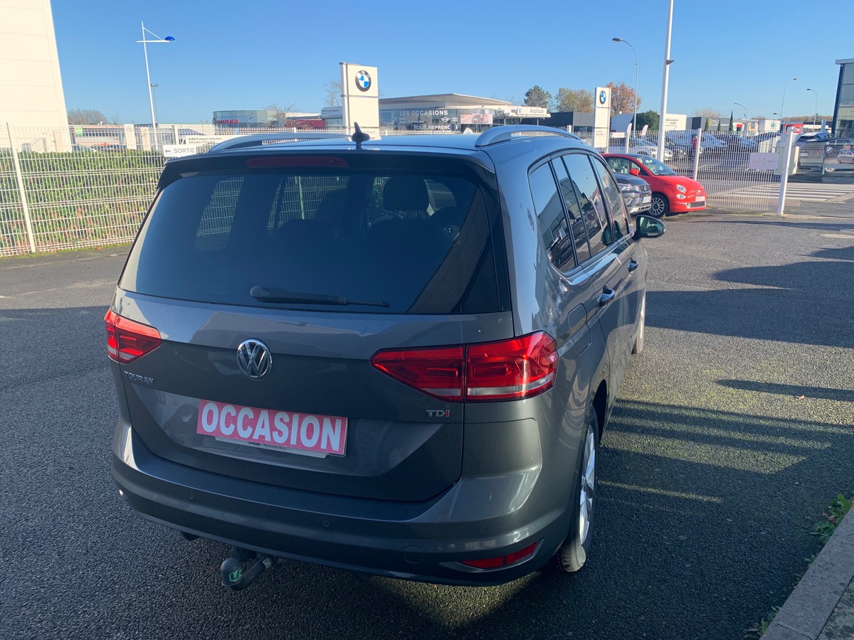 Volkswagen Touran 110 ch | 7 Places | Attelage | GPS | Radar de Stationnement Avant et Arriére