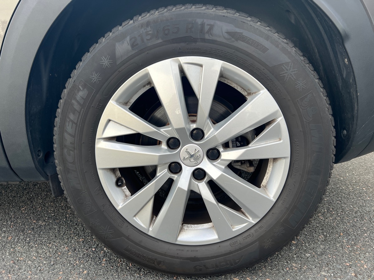 Peugeot 3008 130 ch | ACTIVE BUSINESS | EAT8 | Garantie jusqu'au 16/05/2026 | Caméra de recul