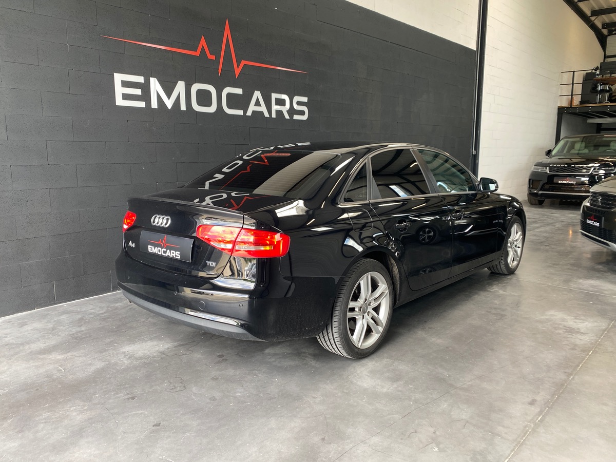 Audi A4 IV (2) 2.0 TDI 120 AMBIENTE