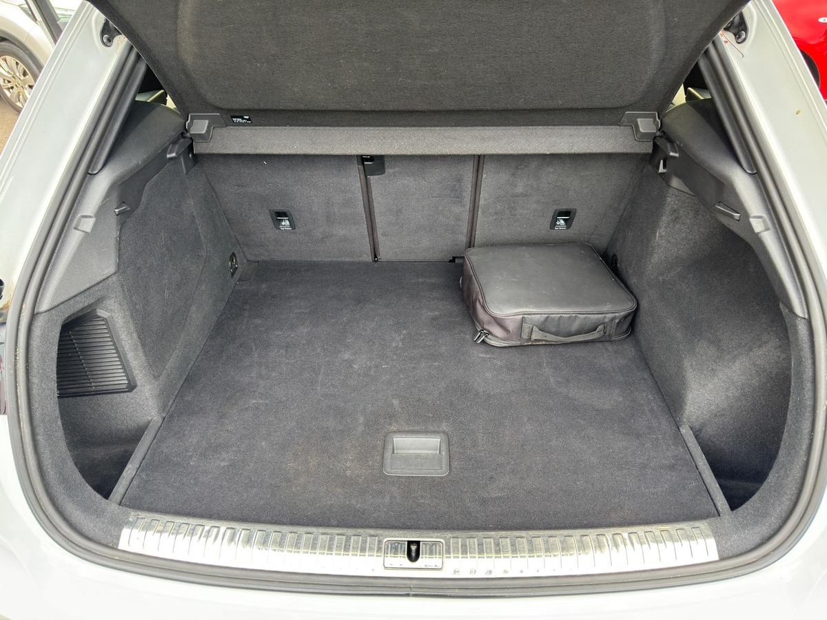 Audi Q3 II 45 TFSIE 245 S Line S Tronic BVA