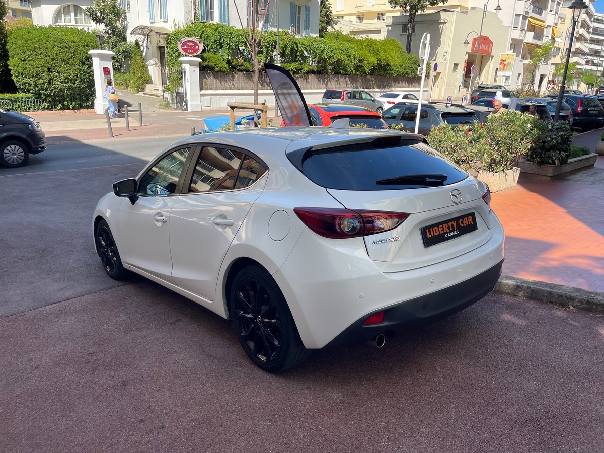 Mazda 3 2.0 120 CV SkyActiv-G / Pack Bose / Jantes Noires