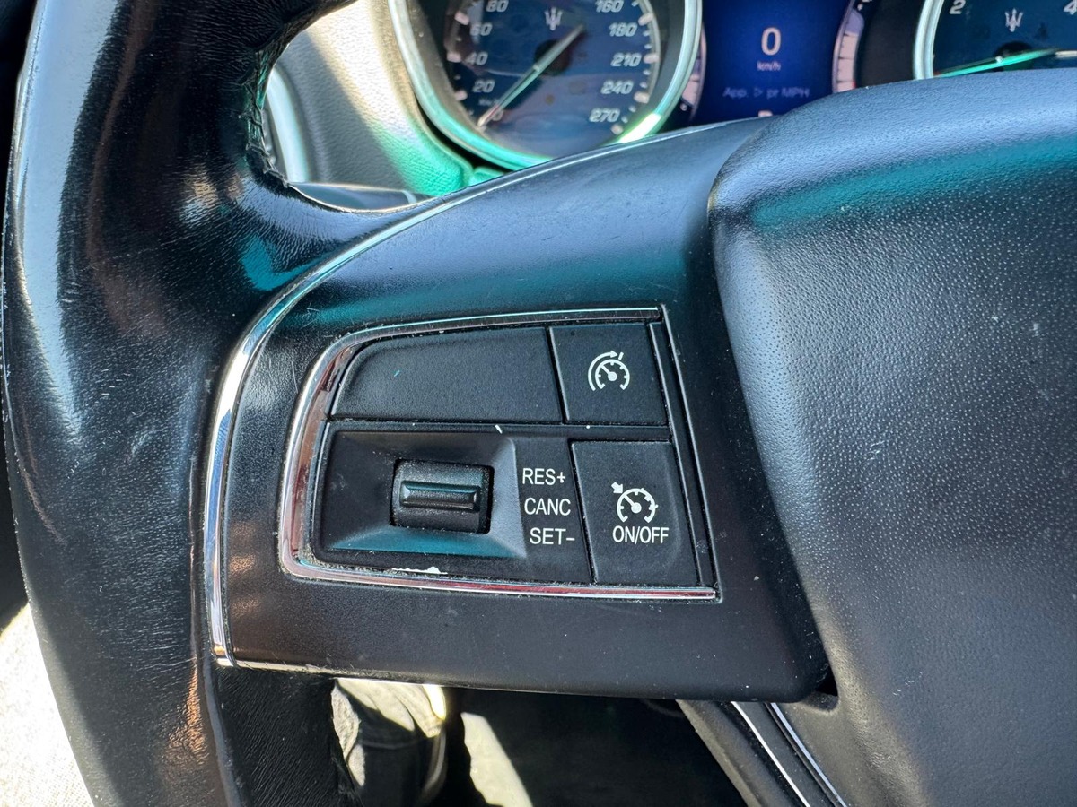 Maserati Ghibli 3.0 V6 Diesel 275 ZF8 - GARANTIE - Révisé