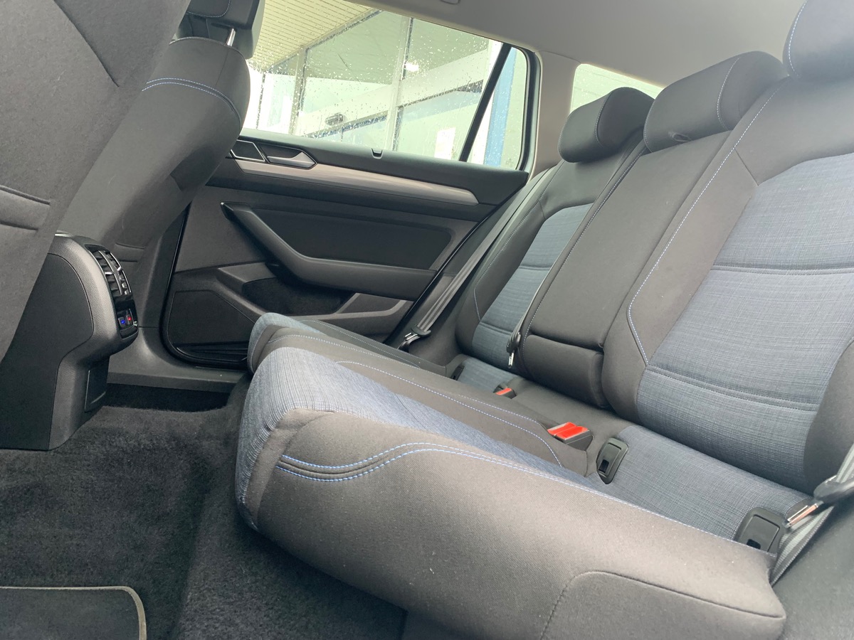 Volkswagen Passat 218 ch | GTE | Combiné instruments digital | Assistant Feu de Route