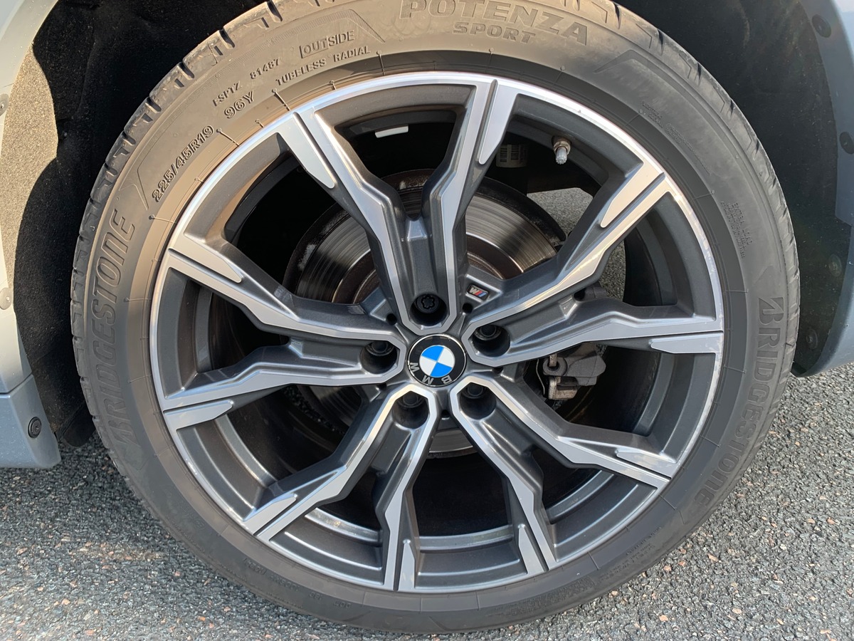Bmw X1 192 chevaux | sDRIVE 20iA | M Sport | Caméra de recul | Harman Kardon | Attelage amovible