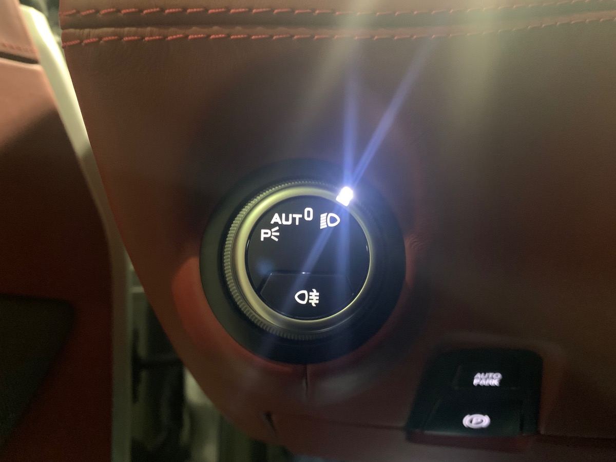 Ferrari GTC4LUSSO T 610 ch | V8 3.9 | Dernière révision constructeur à 22209 kms en 02/2025