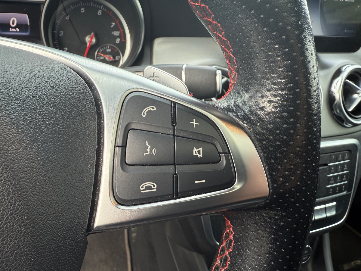 Mercedes-Benz GLA Phase 2 200 1.6 i 7G-DCT 156 cv FASCINATION AMG, Suivi Complet Mercedes,