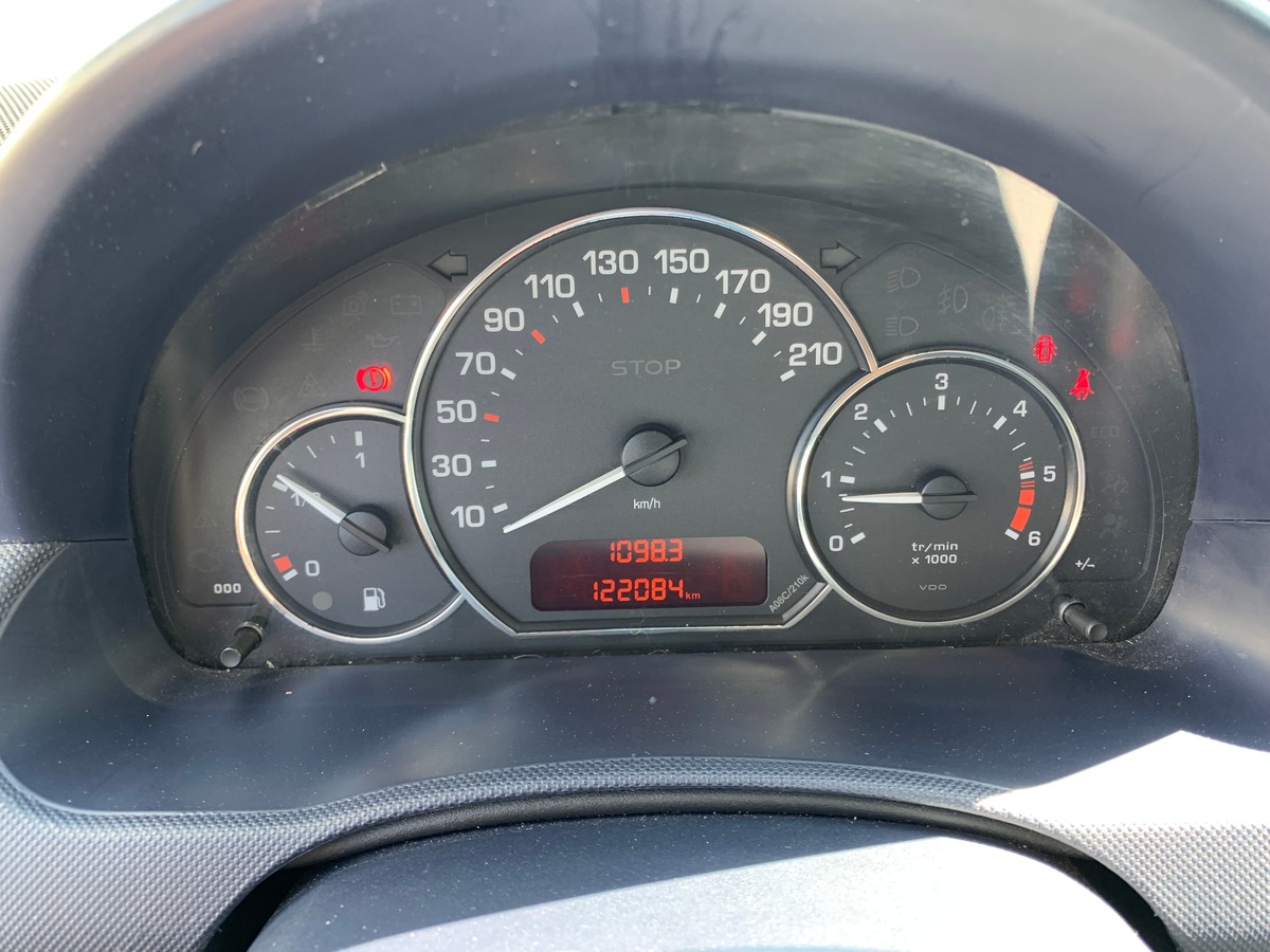 Peugeot 1007 68 chevaux | Climatisation | Régulateur de vitesse | Vitres électriques | Roue secours