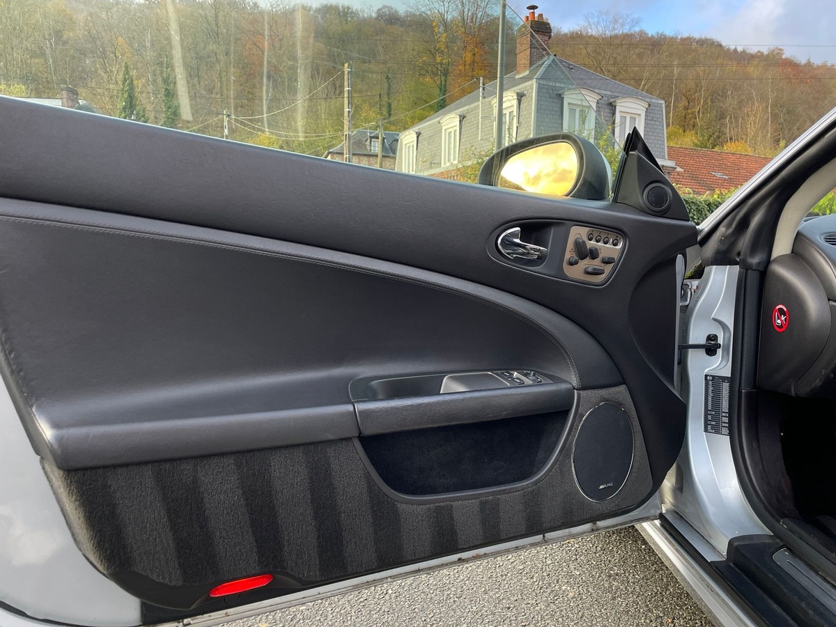 Jaguar XK V8 4.2