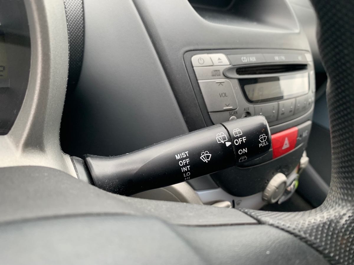 Toyota Aygo SPORT | 68 ch | Climatisation | Jantes alu | ABS | Phares antibrouillard