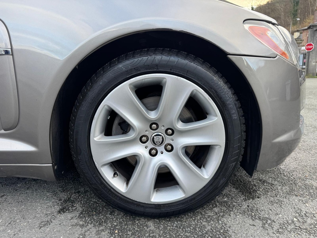 Jaguar XF 3.0 V6 Premium Luxury - Révisé - Garantie