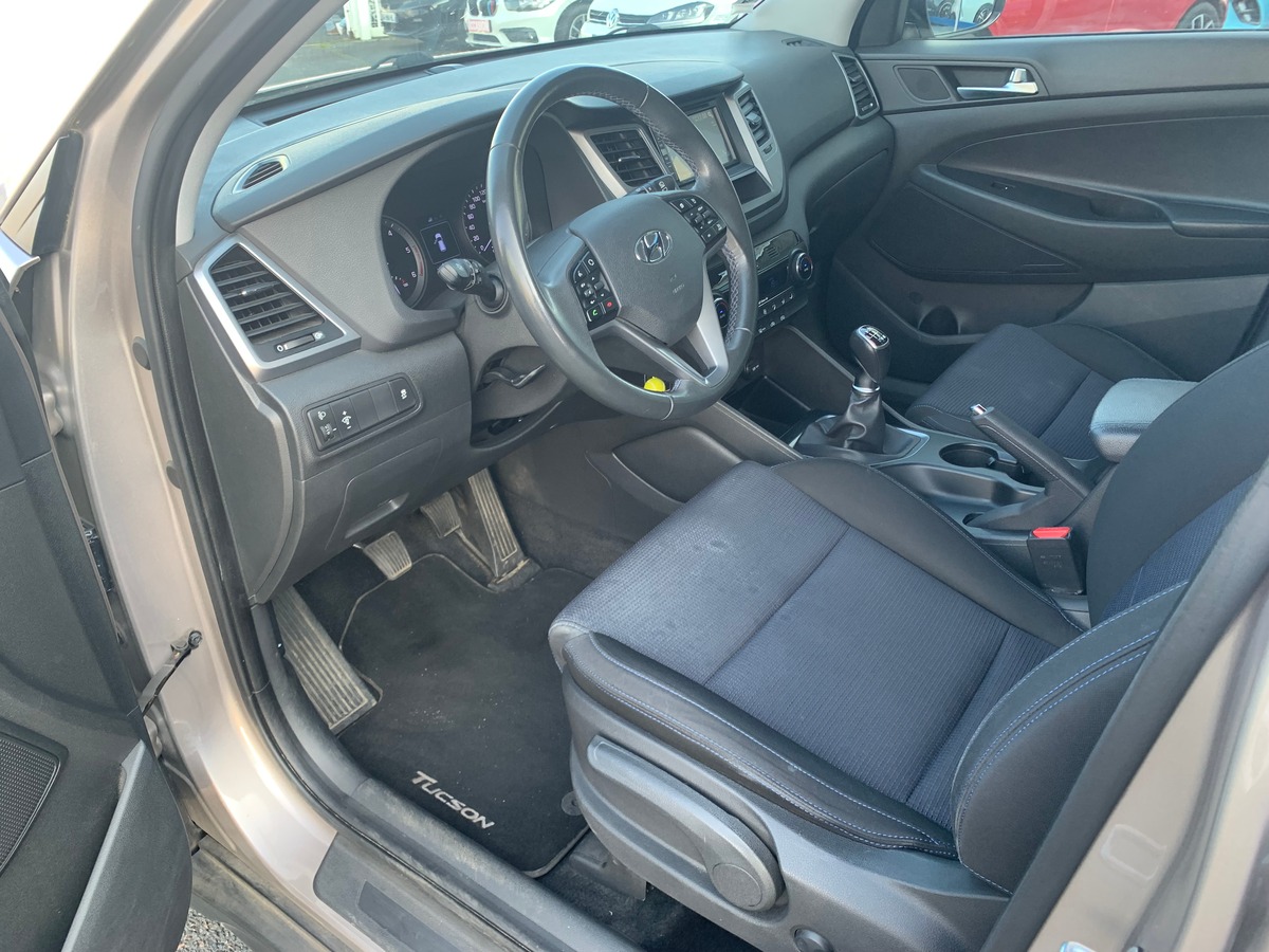 Hyundai Tucson 115 | Intuitive | 1.7 CRDI | 2WD | Régulateur vitesse | GPS | Attelage | Caméra recul