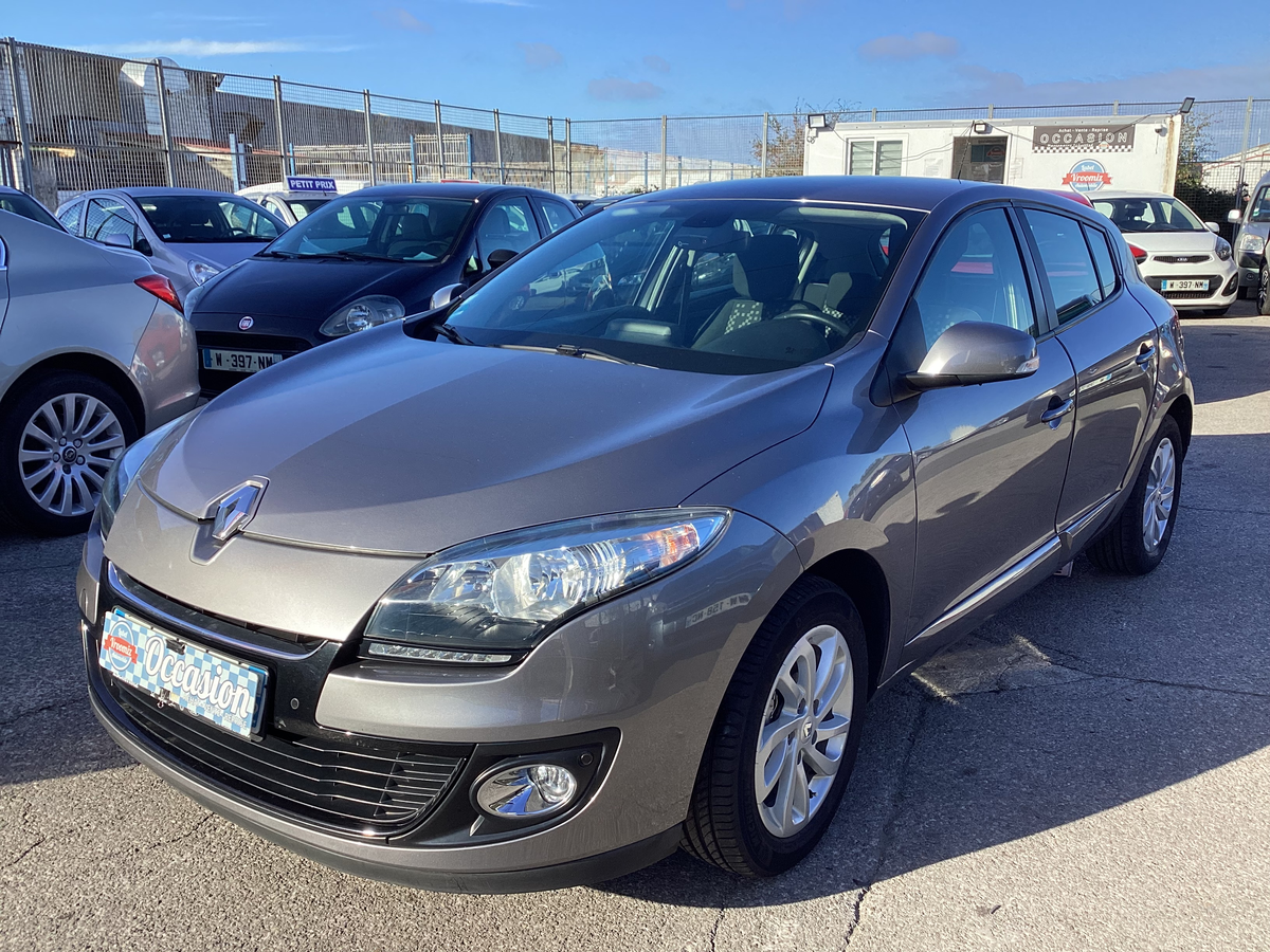 RENAULT Megane 1.2 Paris