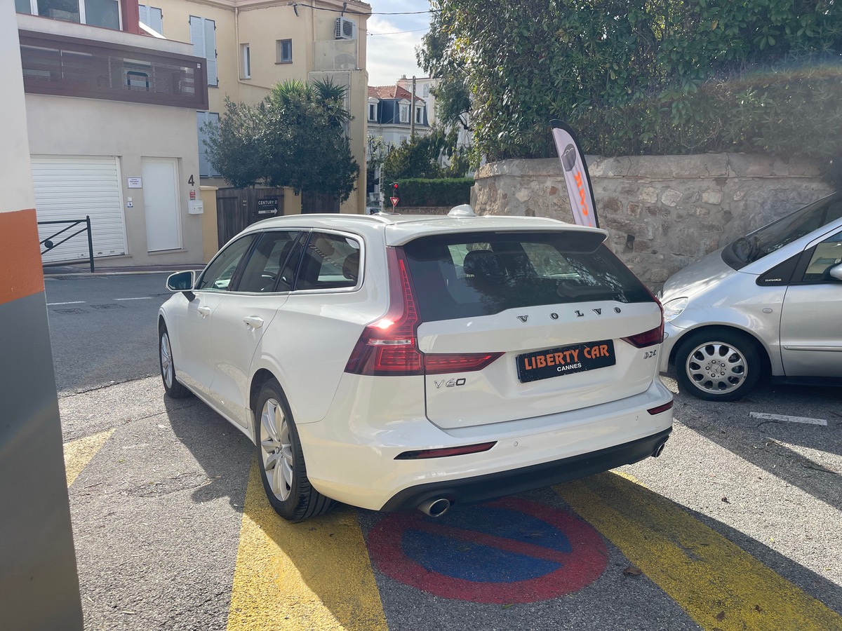 Volvo V60 2.0 D4 190 CV / Phase 2 / Business / Caméra / CarPlay / Jantes