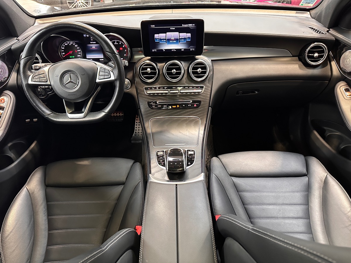 Mercedes-Benz Classe GLC 300 Fascination 4MATIC AMG 9G-Tronic - 1ère Main - Attelage - Options +++