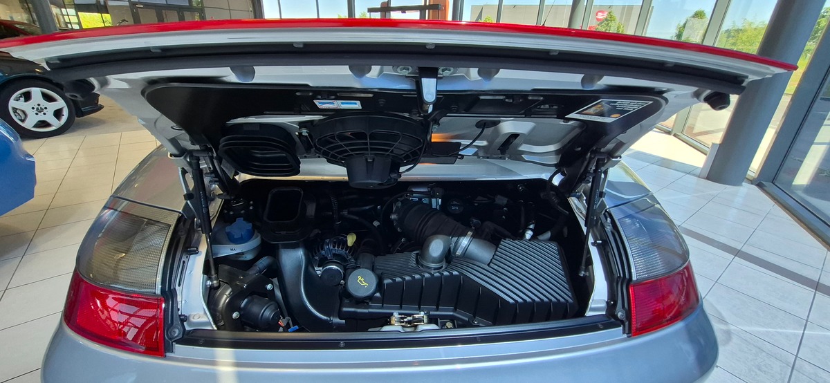 Porsche 911 TYPE 996.2 CARRERA 4S