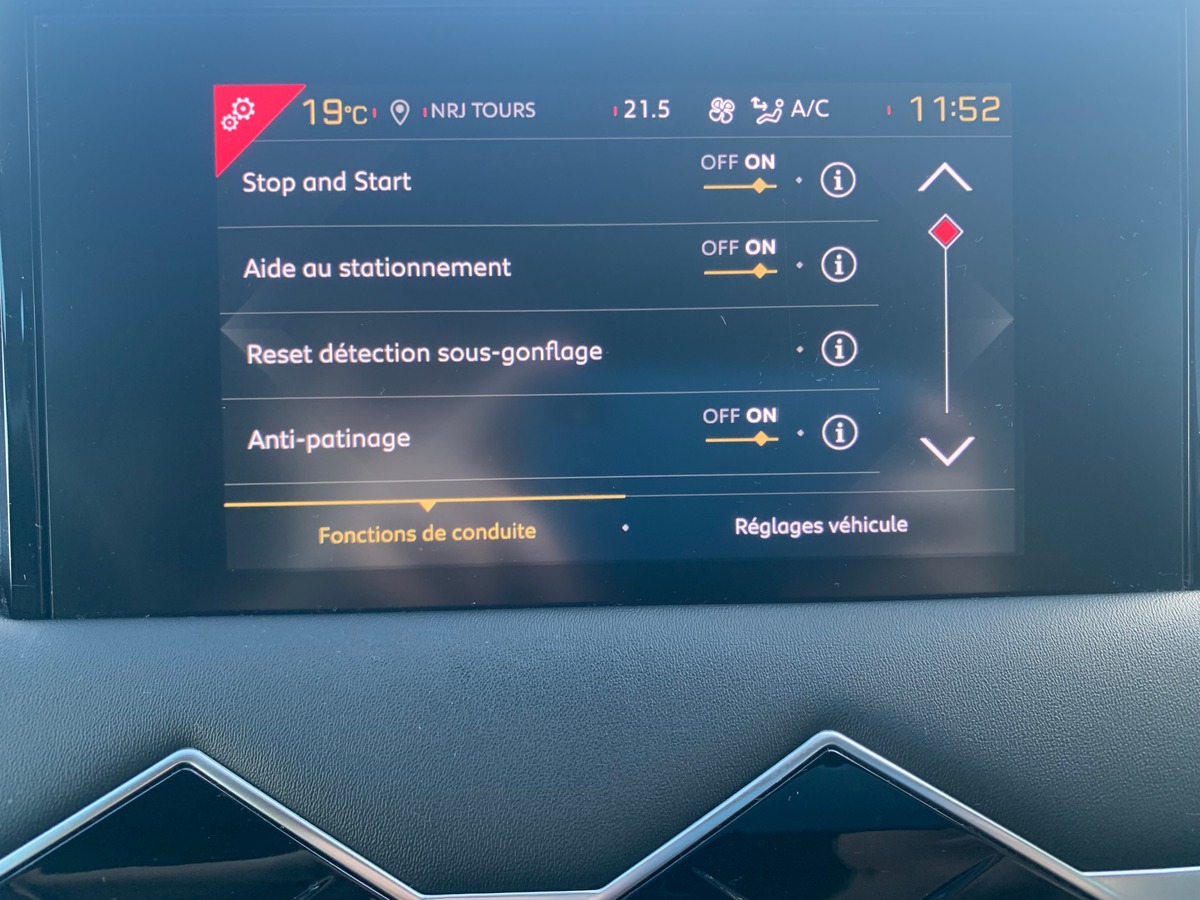 DS DS 3 110 chevaux | So Chic | Caméra de recul | Apple car play Android auto | Régulateur vitesse