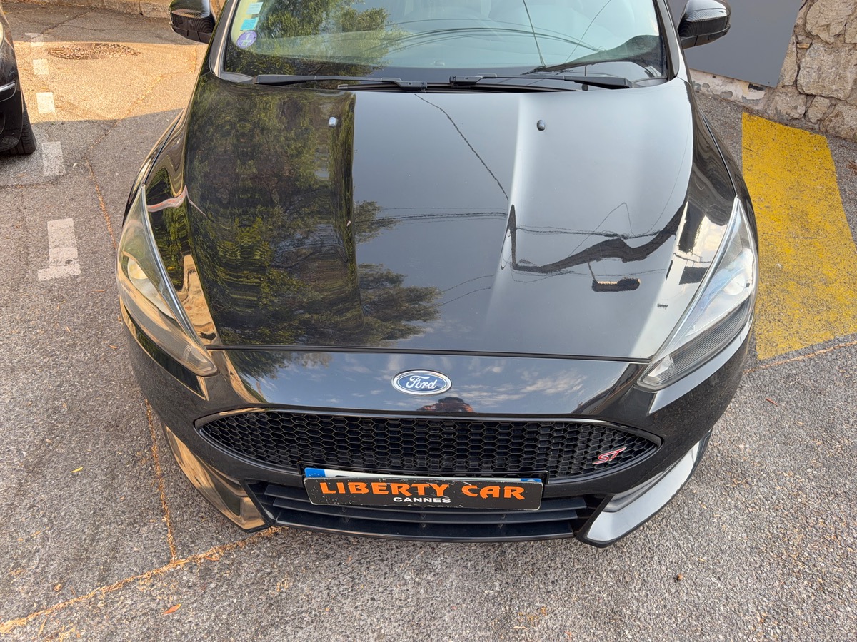 Ford Focus ST 2.0 Ti 250 CV /Pack RS /Volant Carbone/rétro intérieur Carbone / Siège Recaro/Phase 2