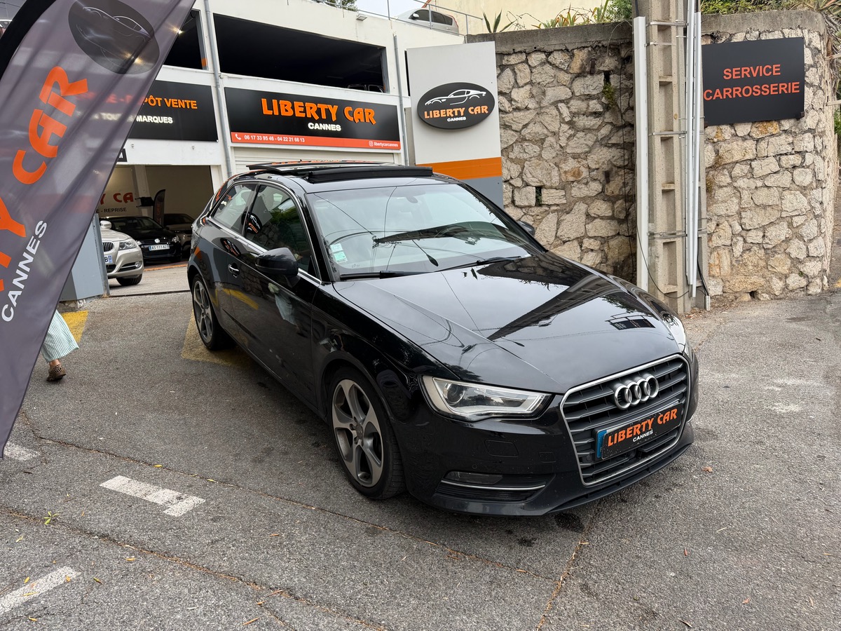 Audi A3 1.8 TFSI 180 CV / S-Tronic7  /Toit Ouvrant / Jantes S Line / Interieur Cuir Alcantara/GPS