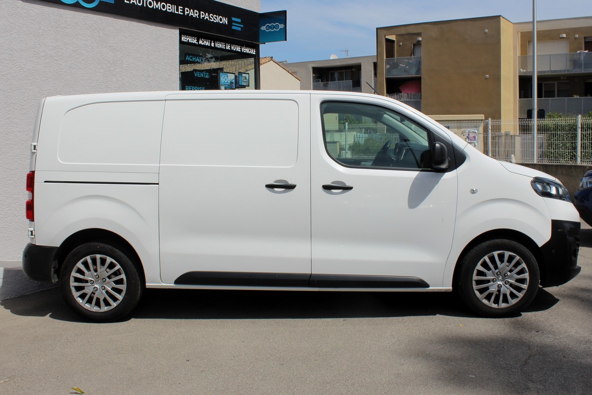 Opel Vivaro Cargo M 2.0 CDTI 150 ch FOURGON L1H1 3 PLACES + RANGEMENTS + CARPLAY + ATTELAGE