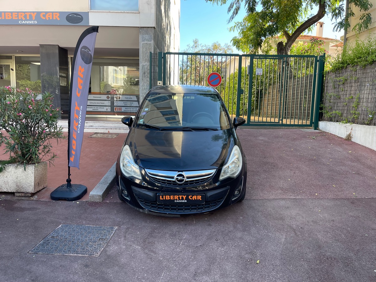 Opel Corsa 1.4 100 CV / Km Réel / Jantes Noires / Clim / Moteur à Chaine