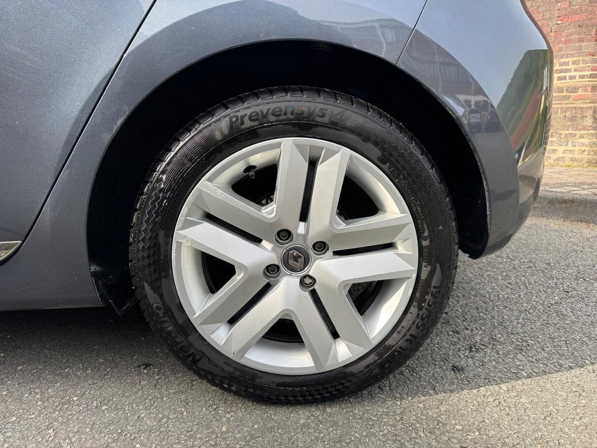 RENAULT Clio V ZEN 1.0 tce 100CV - Deuxième main