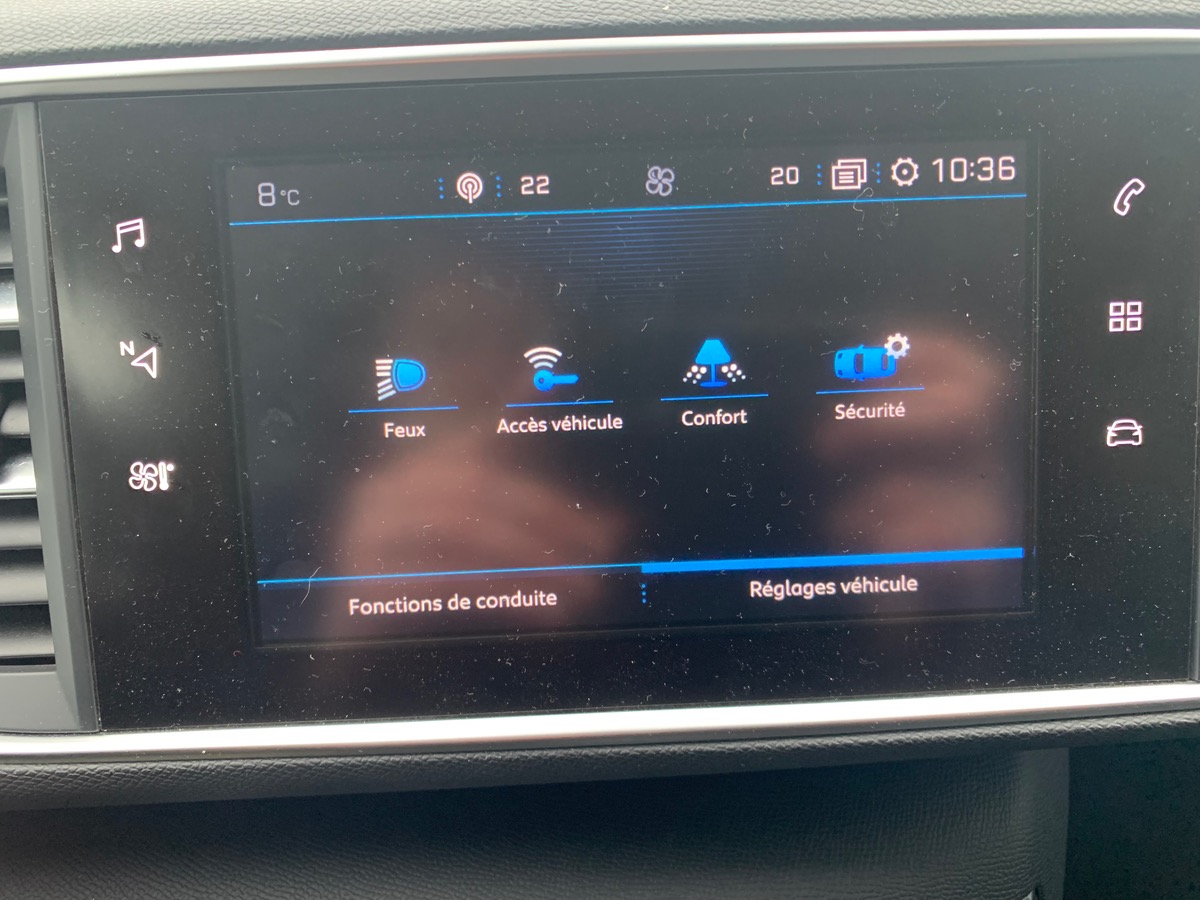 Peugeot 308 SW 130 ch | Allure | Régulateur vitesse | Mirror Screen | Attelage | Radars stationnement