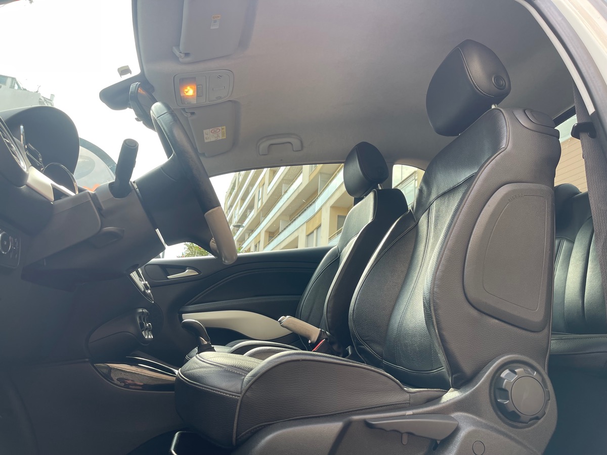 Opel Adam 1.4 i 16V 87 cv / EDITION ROCK / CARPLAY / Boite AUTO