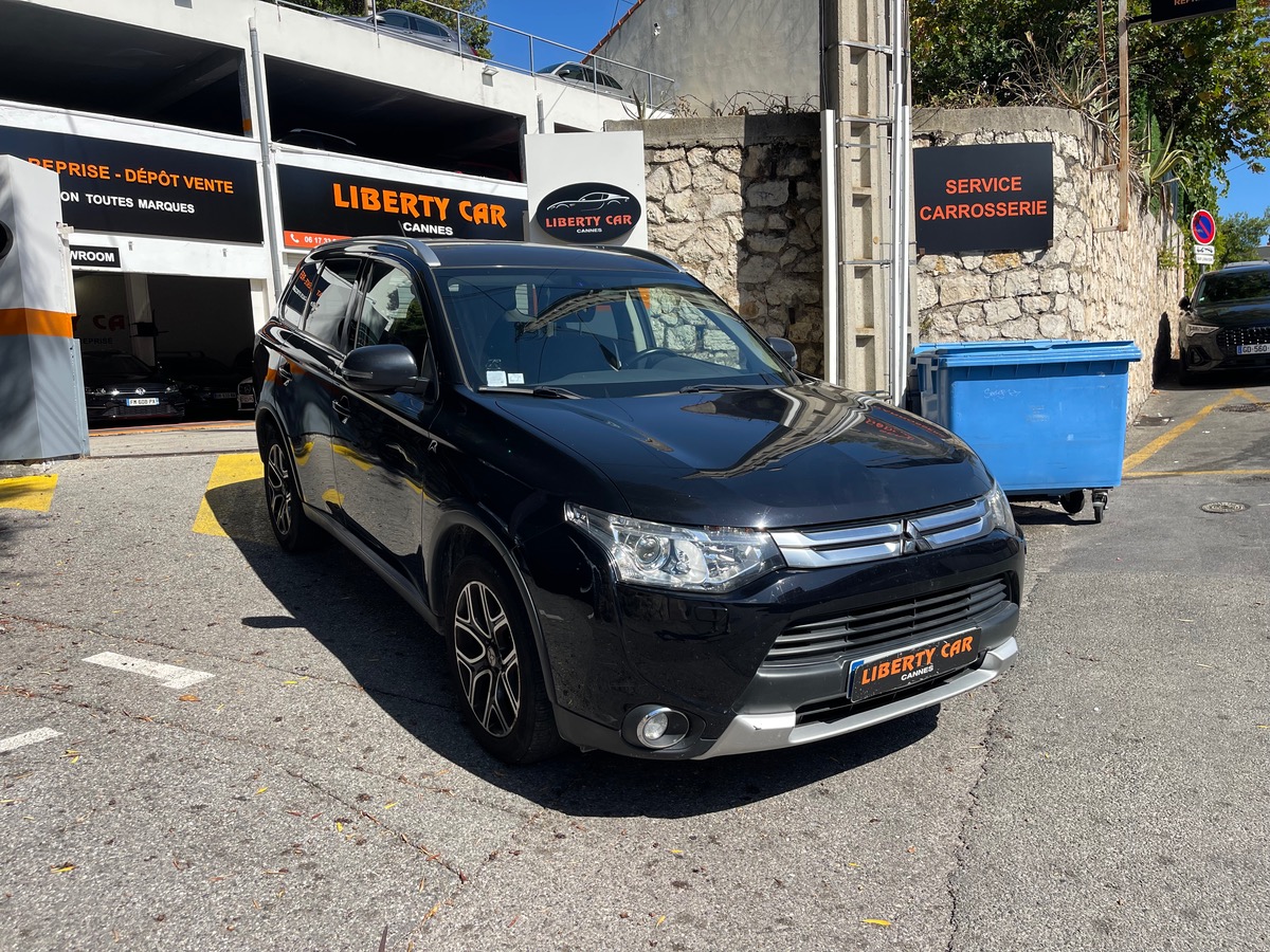 Mitsubishi Outlander 2.2 DID 150 CV 4WD / 7 Places / Caméra / GPS /