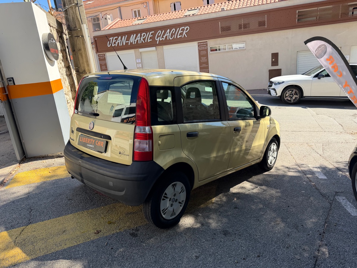 Fiat Panda 1.2 69 CV / 1 er Main / Km Réel / 5 Portes
