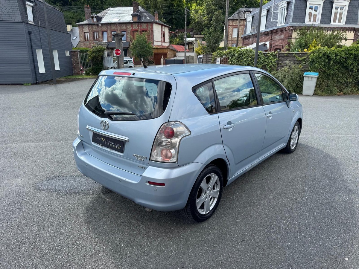 Toyota Corolla Verso 7 places- Facelift- 2.2 D4-D 136cv