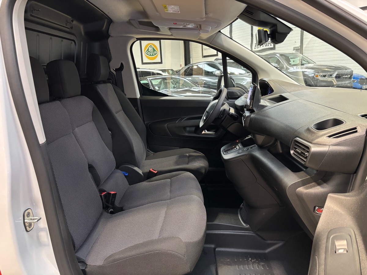 Peugeot Partner HDI 130 EAT8 PACK PREMIUM CONNECT NEUF 0KM TVA IK