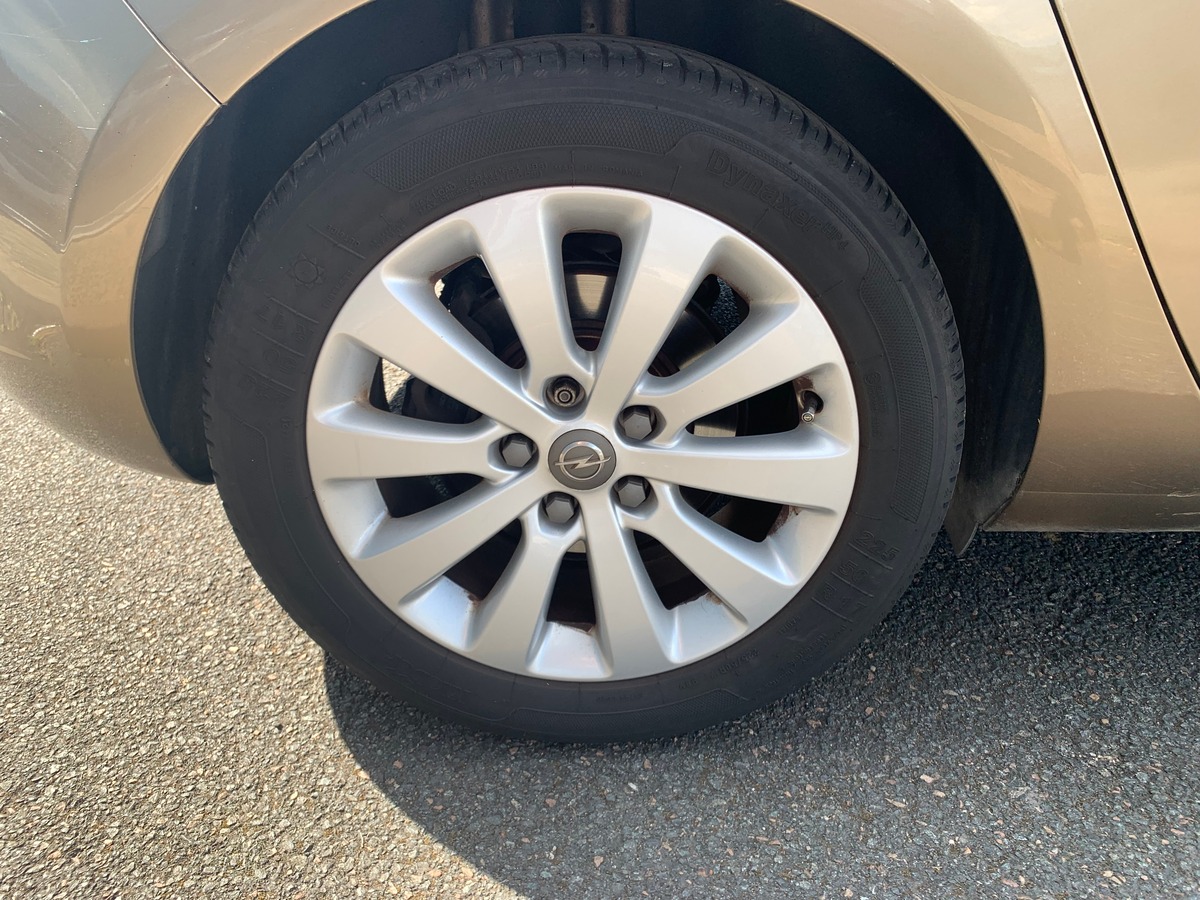 Opel OPEL ASTRA 110 chevaux | Caméra de recul | Régulateur de vitesse | GPS | Climatisation | Barres toit
