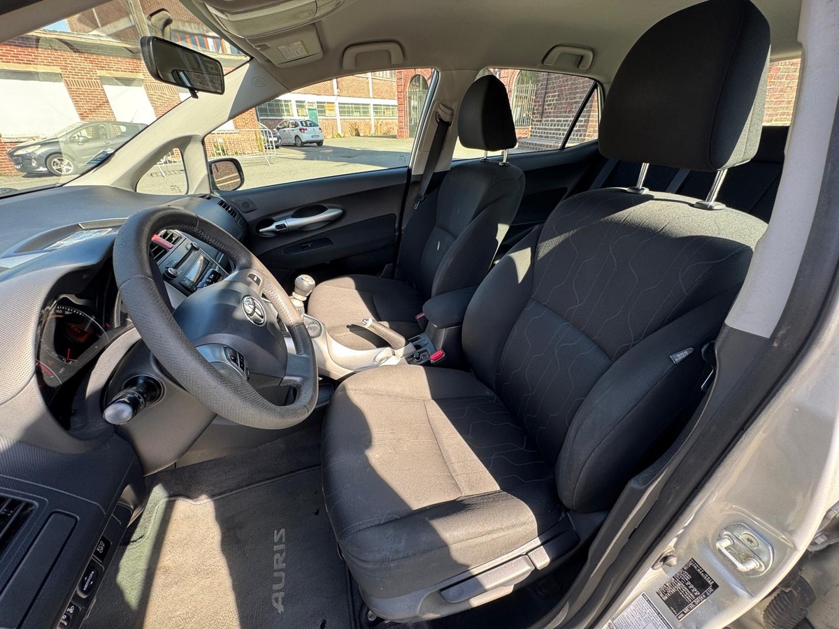 Toyota Auris 1.3 100cv Active - Garantie