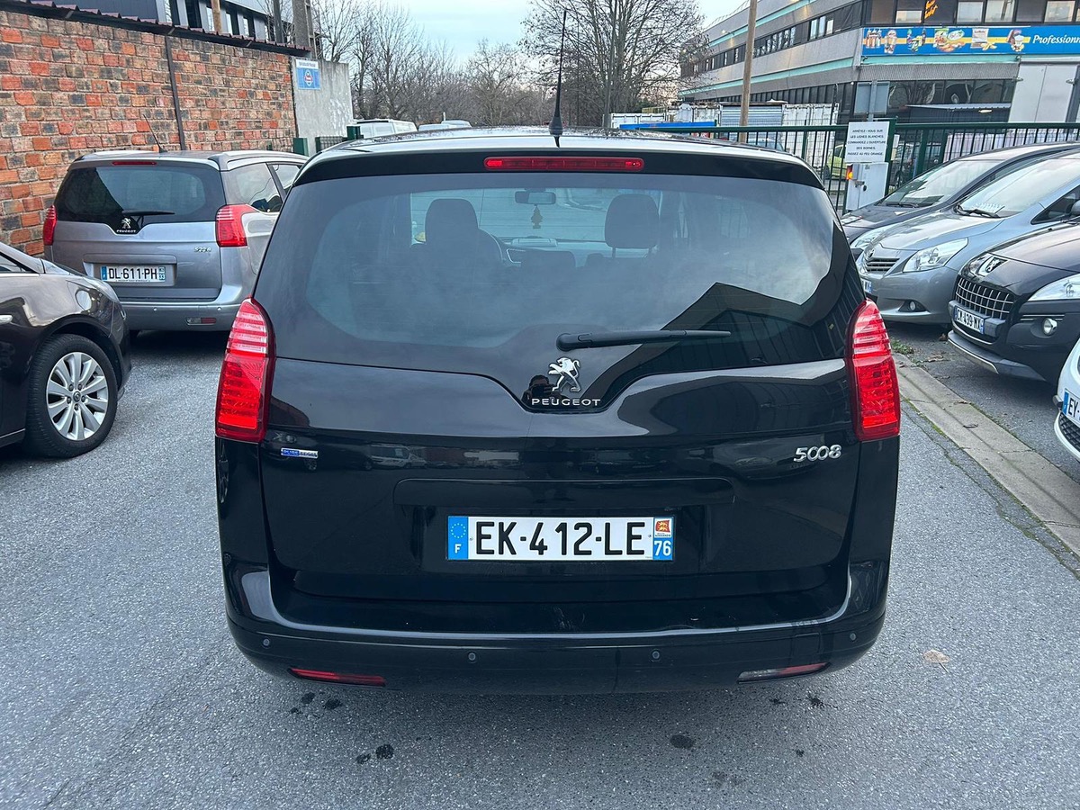 Peugeot 5008 1.2 puretech 130 CV allure 1er main 7 pl 4XCBL